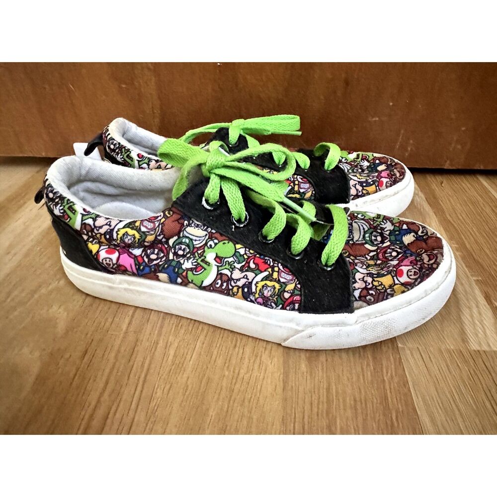 Ground Up Super Mario Shoes Youth Size 2 Nintendo Character Print